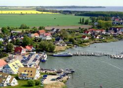 Hafen von Breege aus der Luft